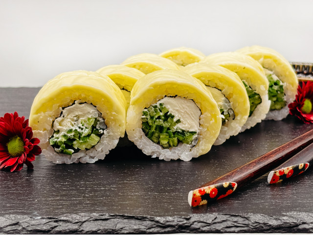 Uramaki z serem (8 szt)