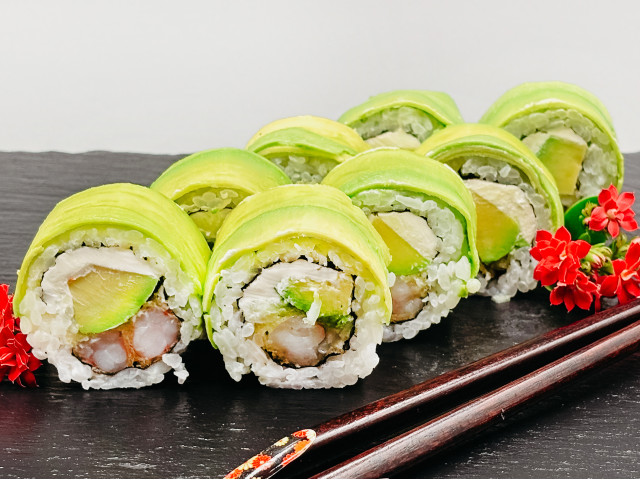 Uramaki Zielony dragon (8 szt)